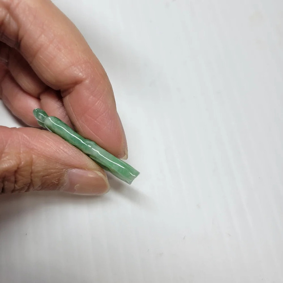 natural grade A jade pendant for  necklace charm - Picture 5 of 10